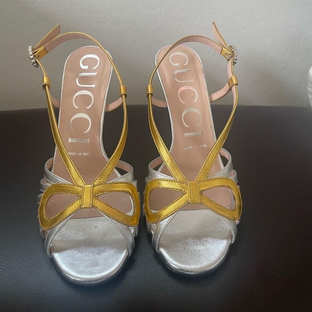 Gucci Nappa Zephyra Bow Gold and Silver Heels size 6.5